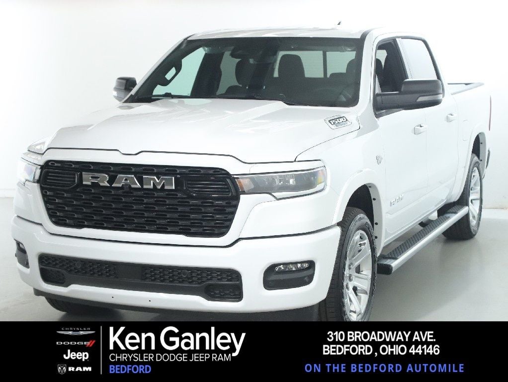 2026 RAM 1500 Big Horn Crew Cab 4x4 5'7' Box in Bright White Clearcoat — front three-quarter view