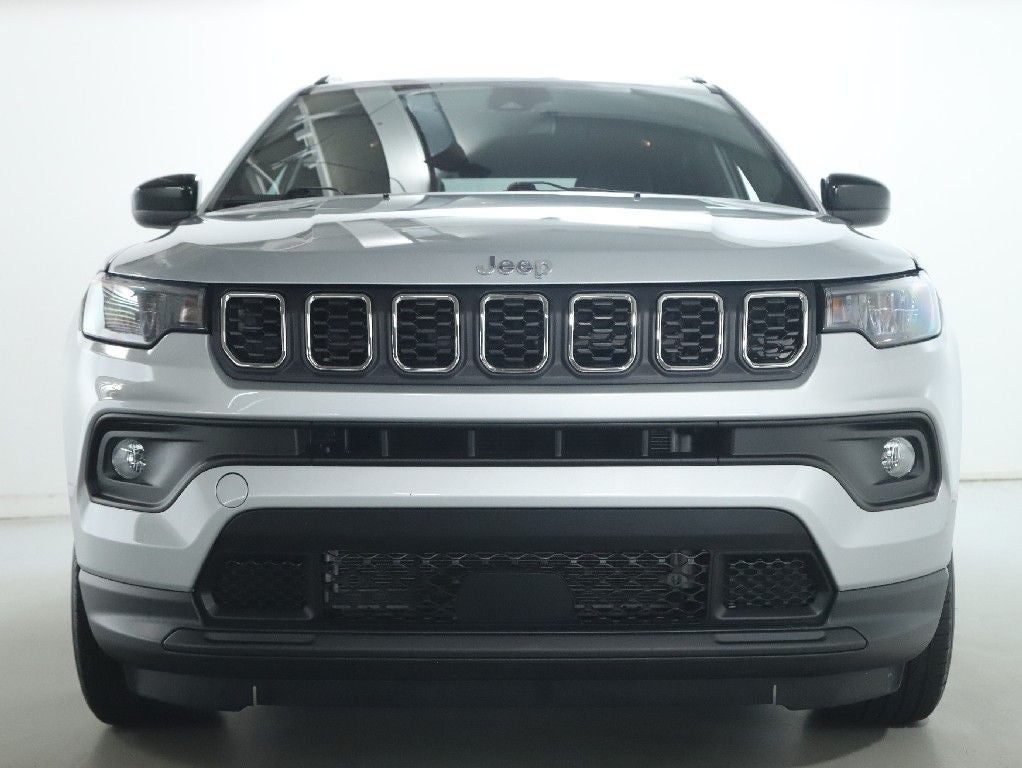 2025 Jeep Compass — detail view