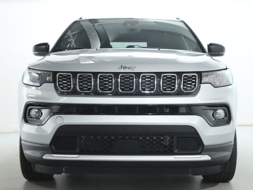 2025 Jeep Compass — detail view